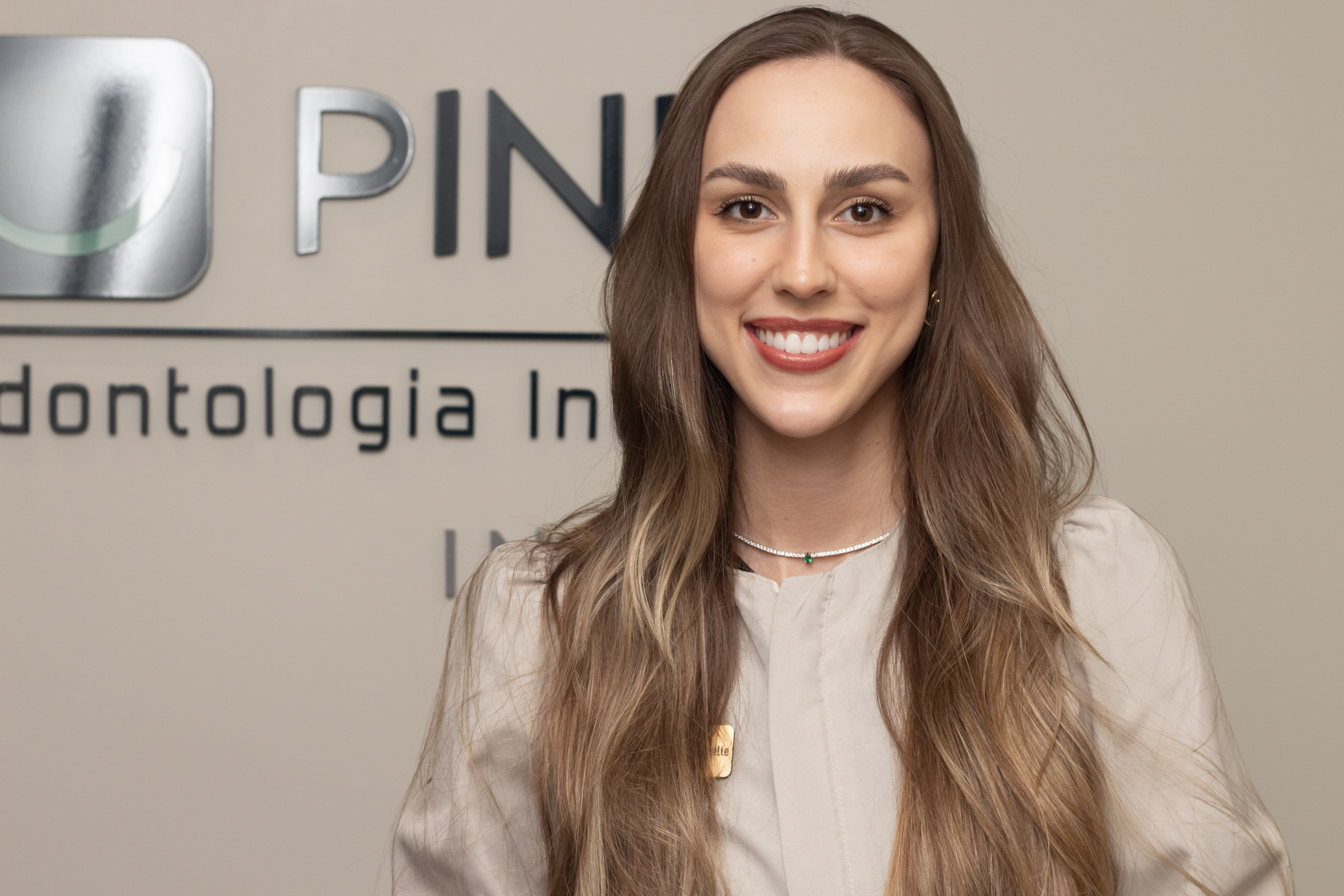 Adryelle Morfelle Camargo cirurgiã dentista